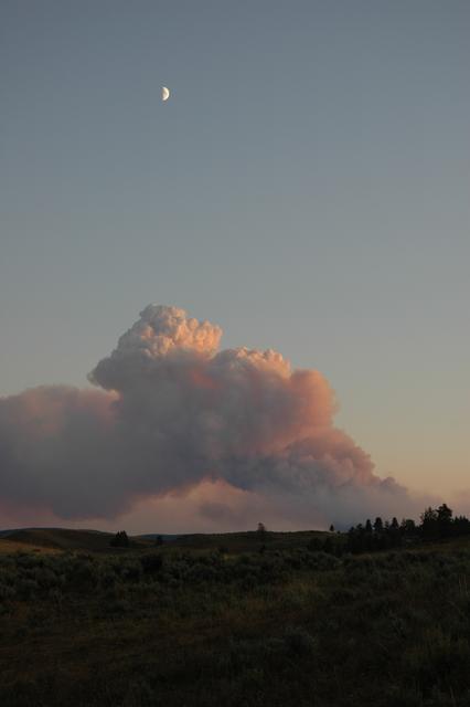 Yellowstone Fiery Moon 9.25.09