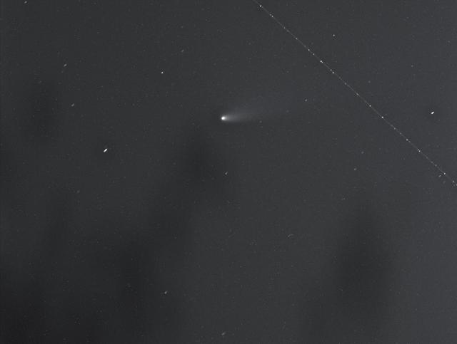 Comet L4 Panstarrs with Satellite