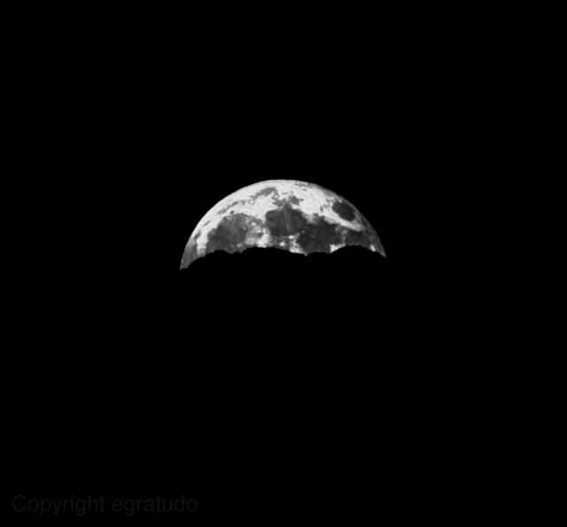 Attempt at super-moon-rise over mountains