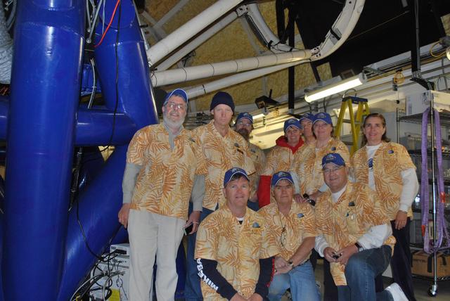 SLAS Members in front of the Faulkes Telescope