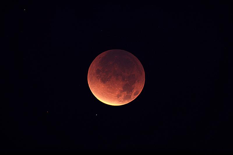2011 12 10th Lunar Eclipse 
